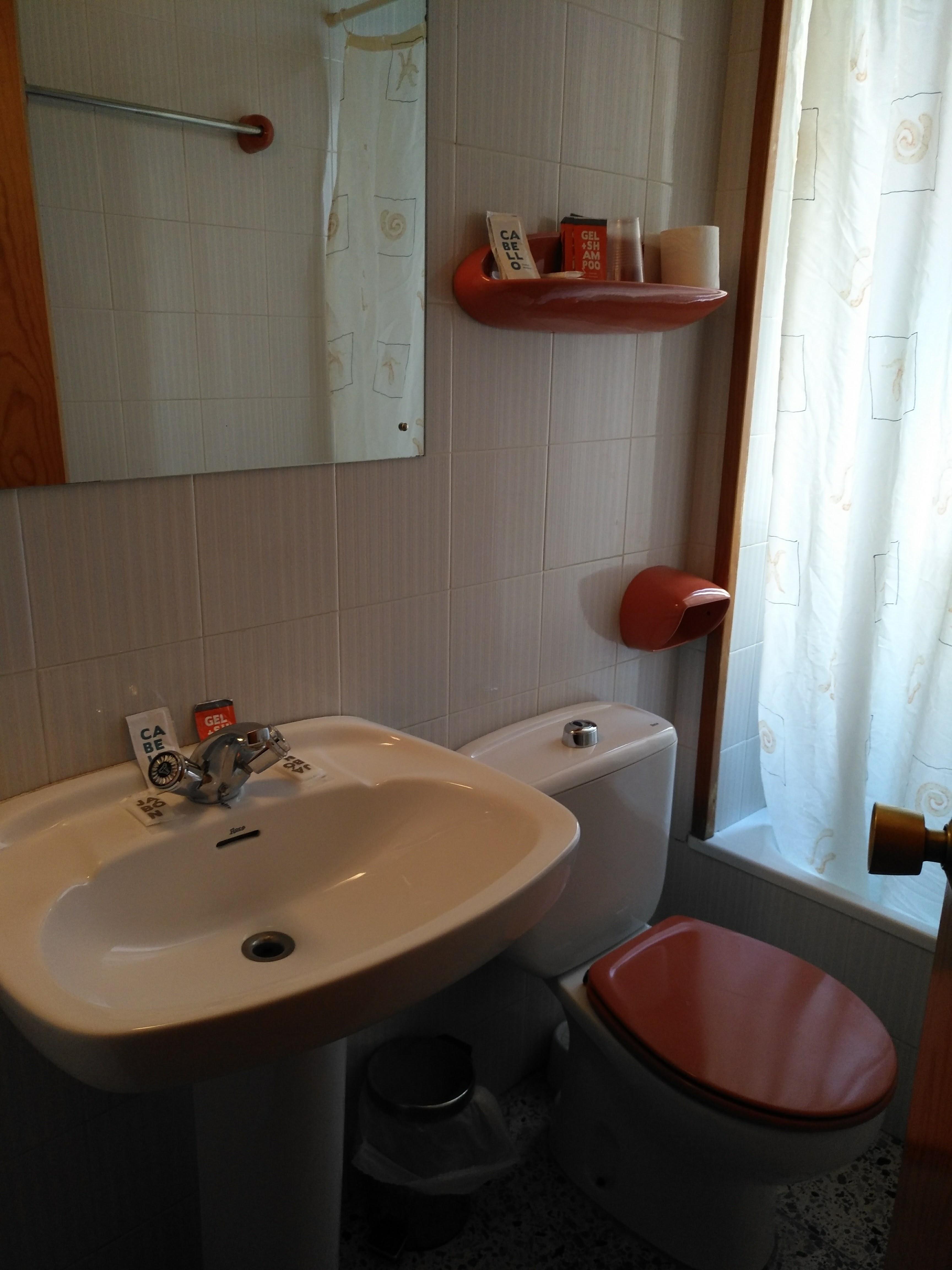 Hostal Porta De Nuria Рибес-де-Фресер Экстерьер фото