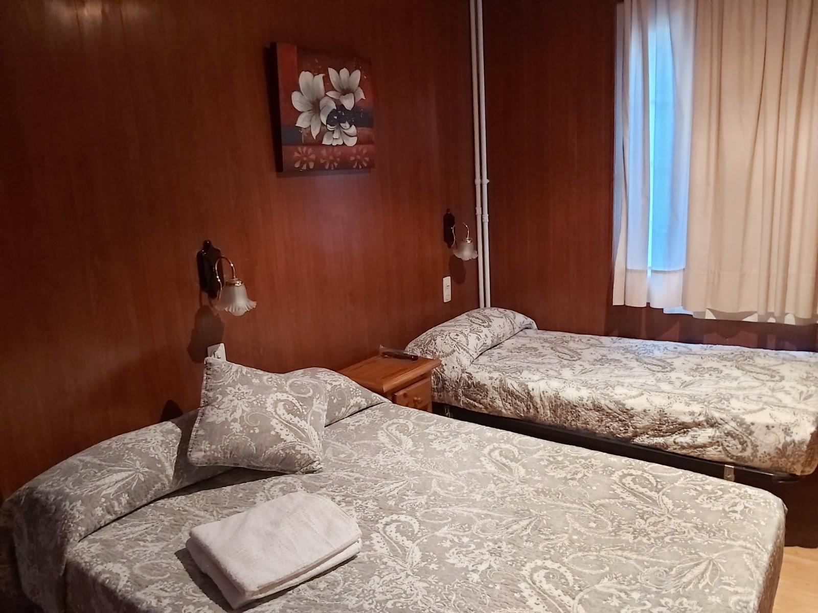 Hostal Porta De Nuria Рибес-де-Фресер Экстерьер фото