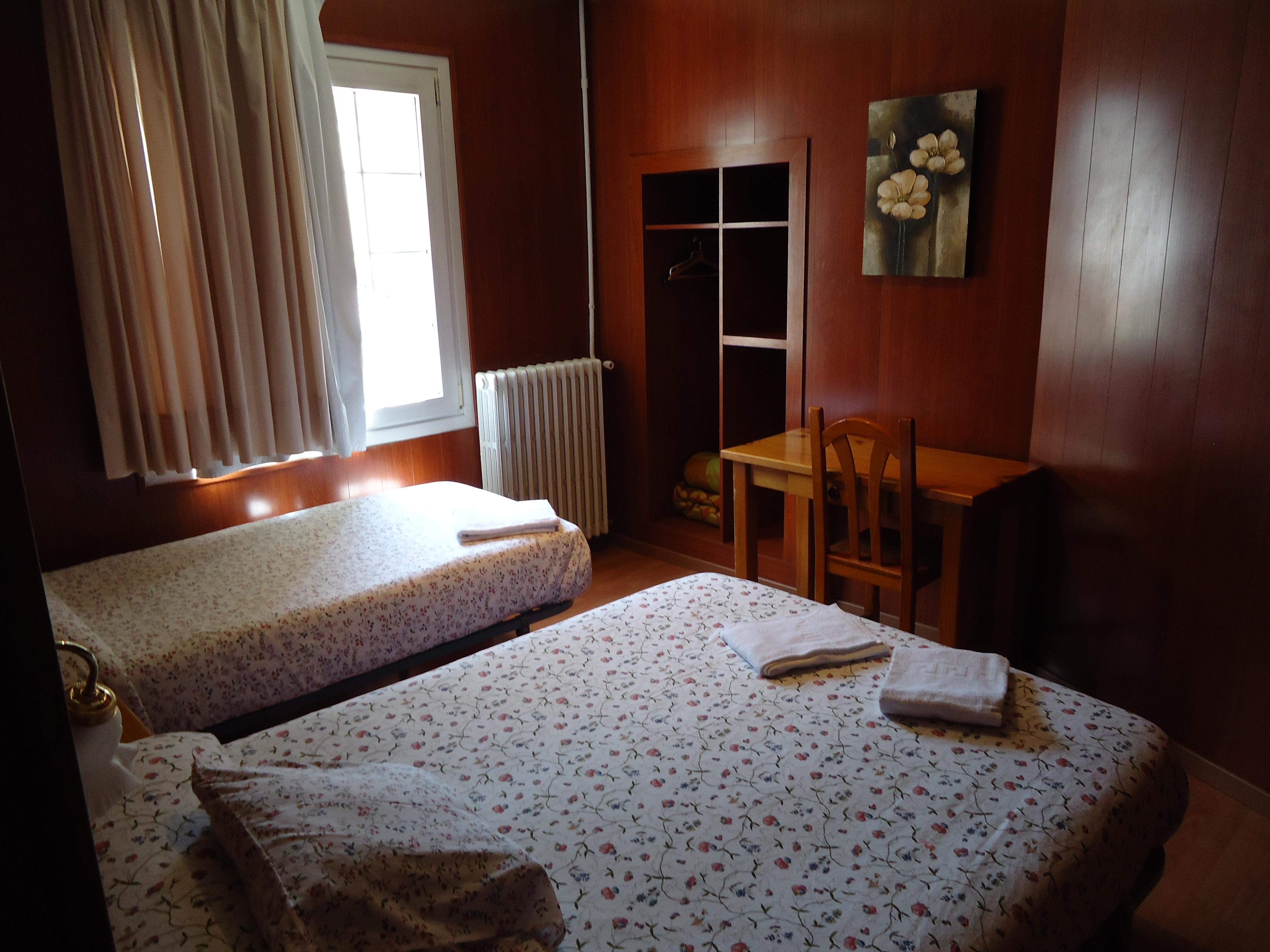 Hostal Porta De Nuria Рибес-де-Фресер Экстерьер фото