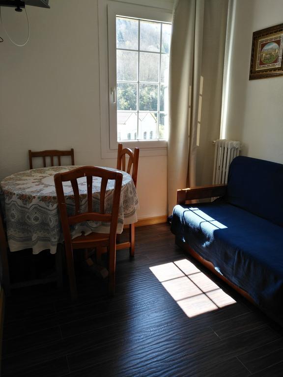 Hostal Porta De Nuria Рибес-де-Фресер Экстерьер фото